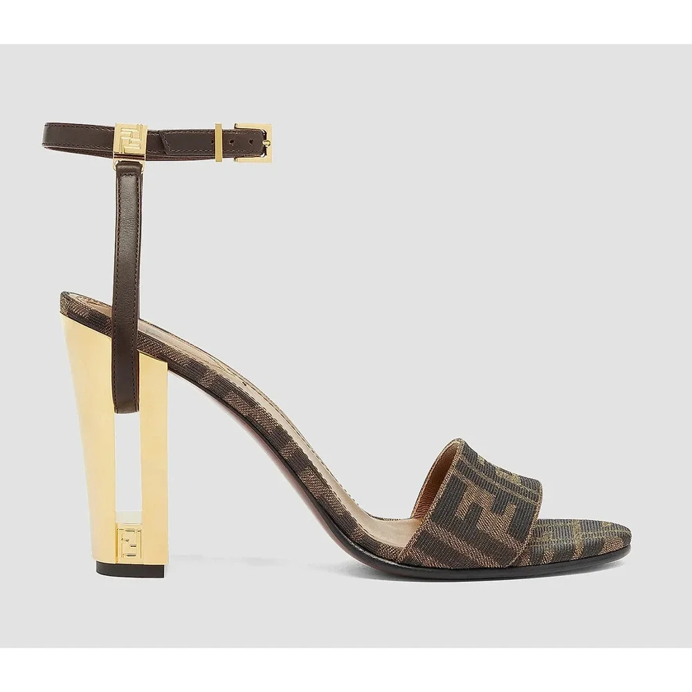 Fendi delfina sandal